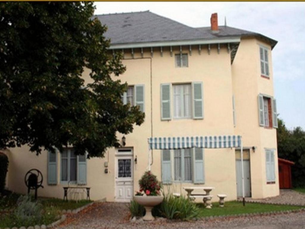 Chambres Et Tables D'Hotes Les Breuils Mariol Exterior photo