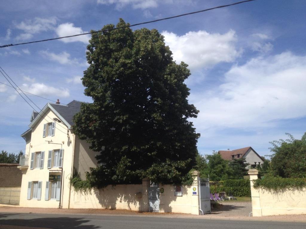 Chambres Et Tables D'Hotes Les Breuils Mariol Exterior photo
